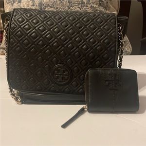 Tory Burch quilted crossbody And Wallet Set